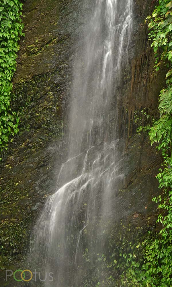  An unknown waterfall, on the way to Lachen 